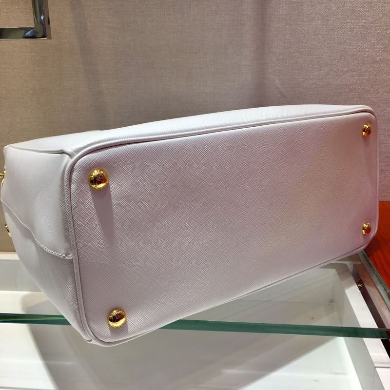 Pra*a top handle bags